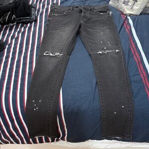 Men's Slim Fit Distressed Jeans in Charcoal